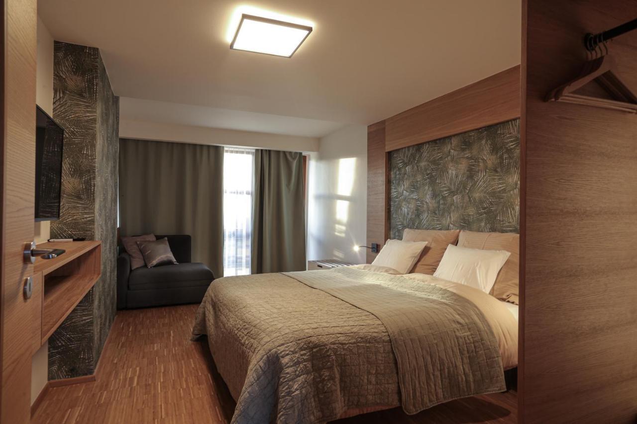 Par Pokoju Microhotel Zlín Eksteriør billede